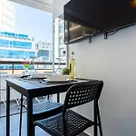 Modern Bursting With Style In Lejlighed