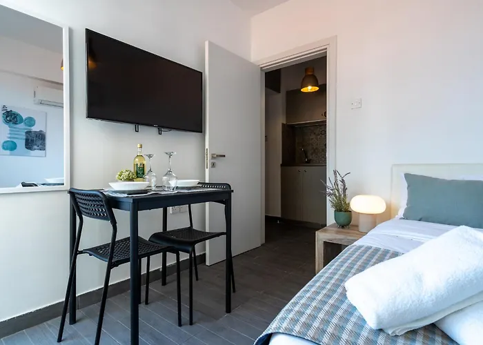 Modern Bursting With Style In Apartment