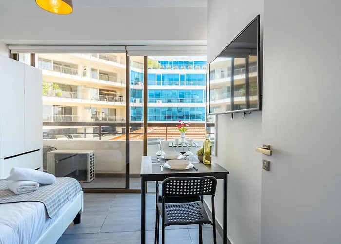 Modern Bursting With Style In Larnaca